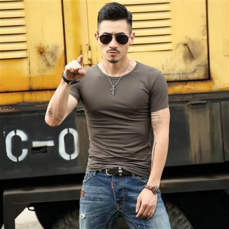 Slim-fit marškinėliai, pieno baltymų pluoštas (51–70%), grynas medvilnė, trumpomis rankovėmis, apvali kaklo iškirptė