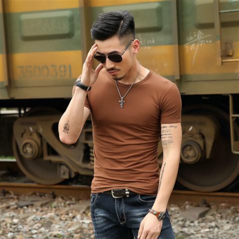 Slim-fit marškinėliai, pieno baltymų pluoštas (51–70%), grynas medvilnė, trumpomis rankovėmis, apvali kaklo iškirptė