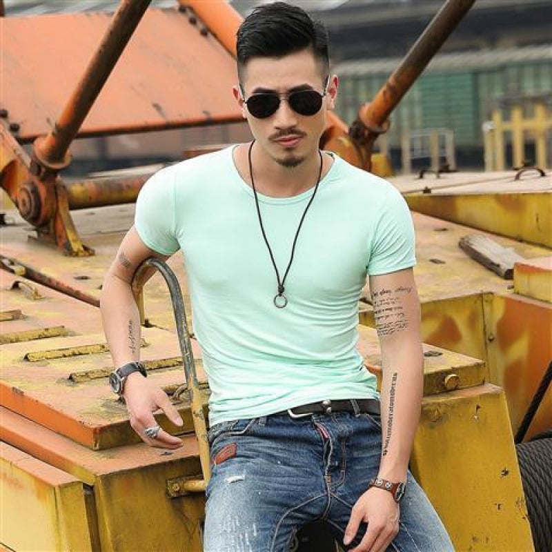 Slim-fit marškinėliai, pieno baltymų pluoštas (51–70%), grynas medvilnė, trumpomis rankovėmis, apvali kaklo iškirptė