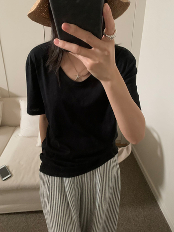 Kokvilnas T-krekls, apaļš kakla izgriezums, īsas piedurknes, brīvs piegriezums, ikdienas stils