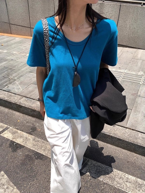 Kokvilnas T-krekls, apaļš kakla izgriezums, īsas piedurknes, brīvs piegriezums, ikdienas stils