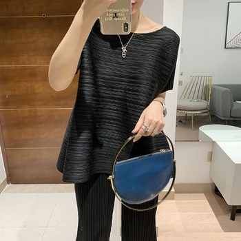 Majica kratkih rukava, labavog kroja, okrugli izrez, jednobojna, 95%+ glavnog materijala