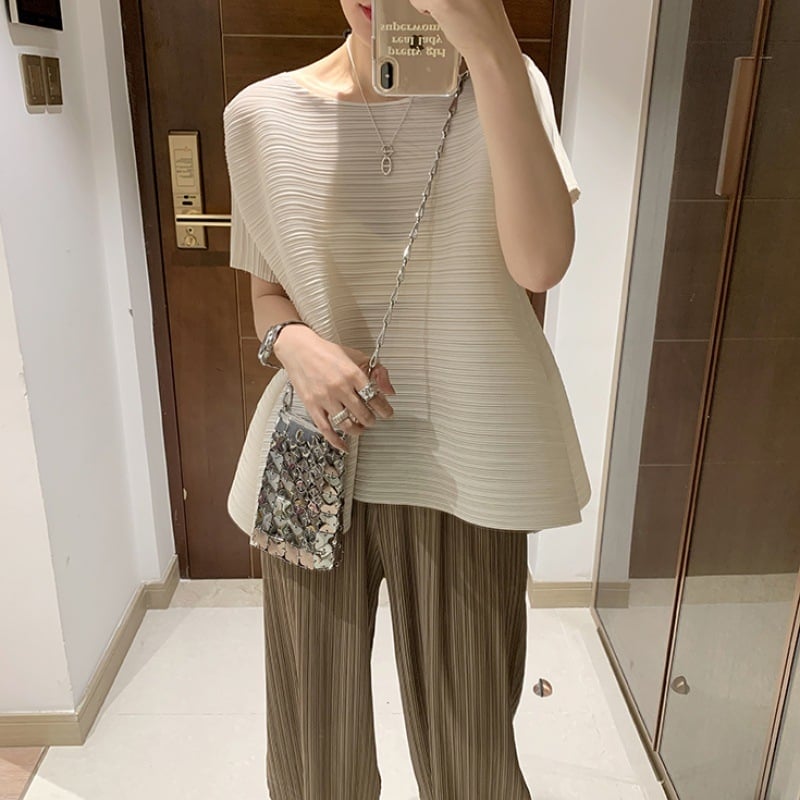 Majica kratkih rukava, labavog kroja, okrugli izrez, jednobojna, 95%+ glavnog materijala