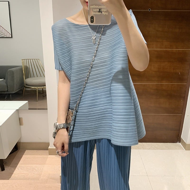 Majica kratkih rukava, labavog kroja, okrugli izrez, jednobojna, 95%+ glavnog materijala