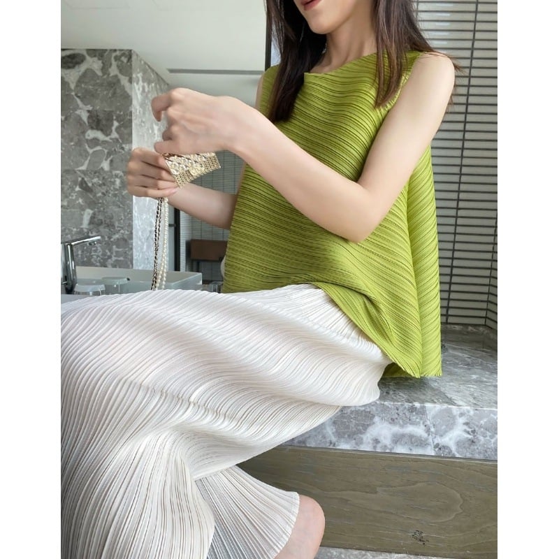 Majica kratkih rukava, labavog kroja, okrugli izrez, jednobojna, 95%+ glavnog materijala