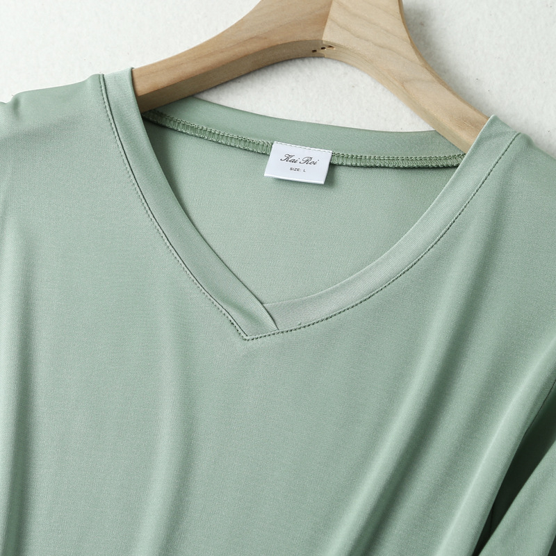 Ženski saten top, 3/4 rukav, V-izrez, 23% Mulberry svila + 77% viskoza, duljina 50–65 cm