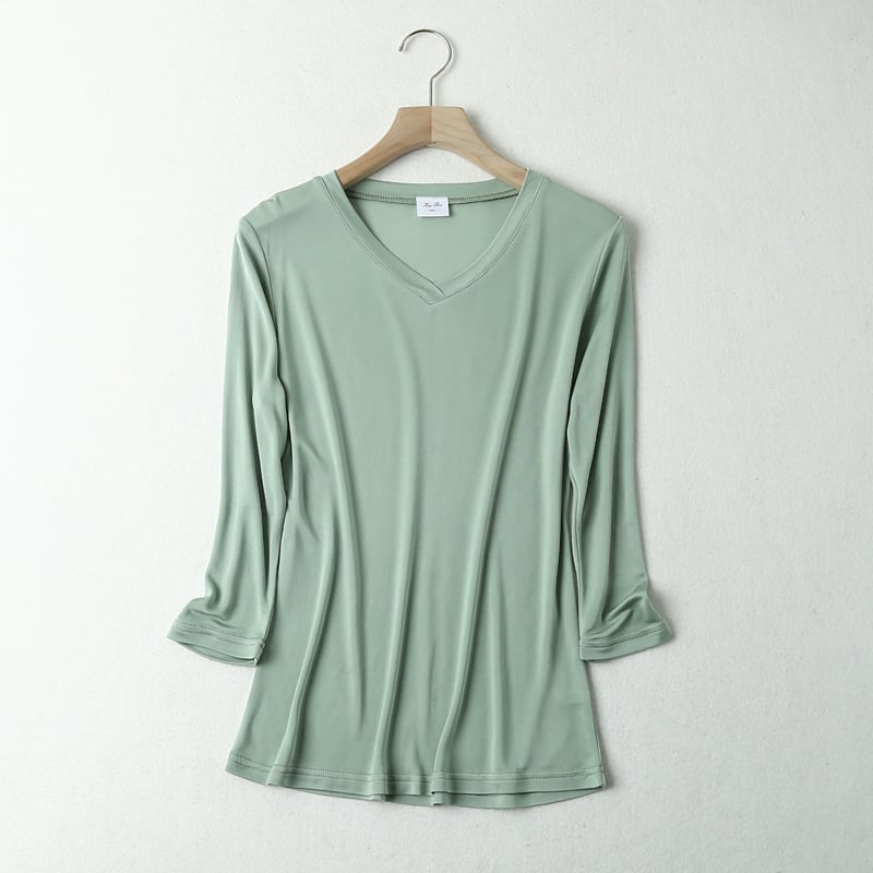 Ženski saten top, 3/4 rukav, V-izrez, 23% Mulberry svila + 77% viskoza, duljina 50–65 cm