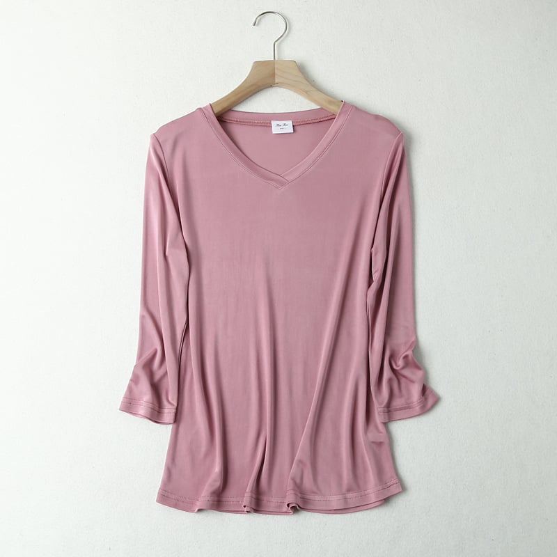 Ženski saten top, 3/4 rukav, V-izrez, 23% Mulberry svila + 77% viskoza, duljina 50–65 cm