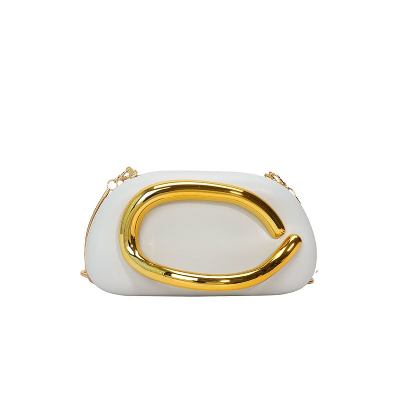 Õhtukott urbanistliku minimalistliku stiiliga, PU materjalist kettkott, magnetilise klõpsuga, ovaalne kuju