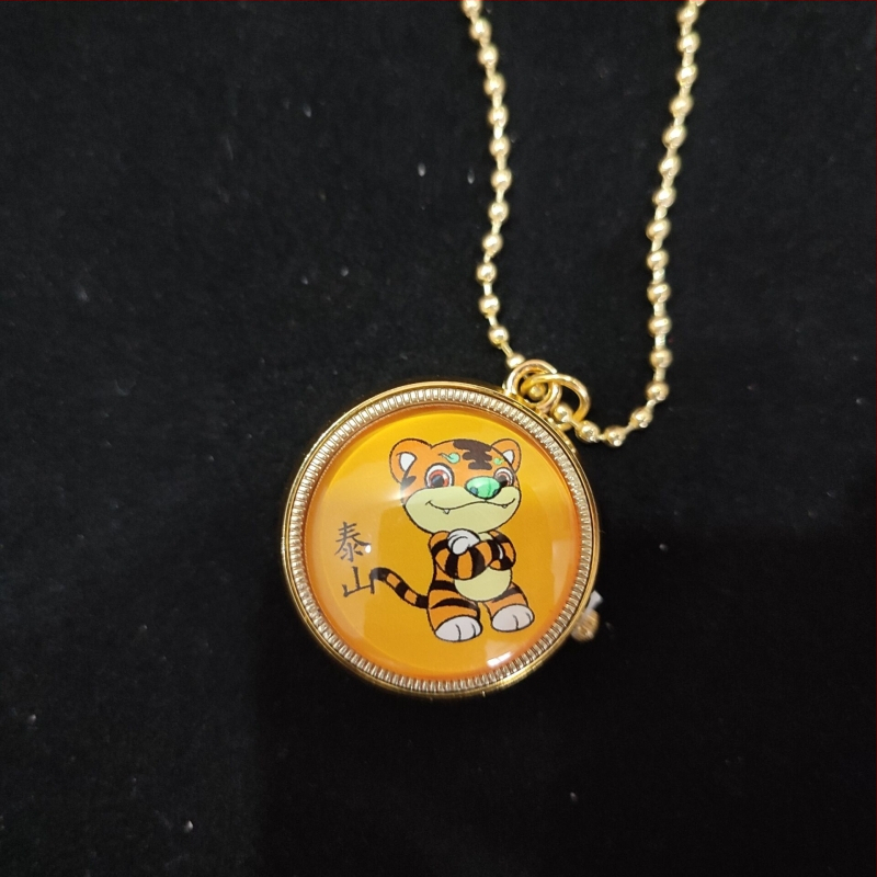 Náhrdelník s karikatúrnym otáčajúcim sa kapsovým hodinkám pre deti, kvarts pohyb, okrúhly ciferník, puzdro zliatinové