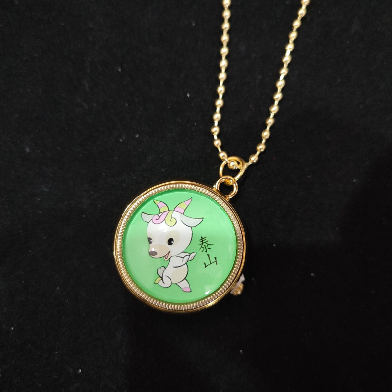 Rajzfilmszerű forgó zsebóra nyaklánc gyerekeknek, kvarc működés, kerek számlap, ötvözetes tok