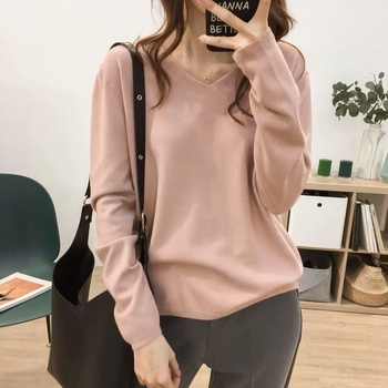 Pulover tricotat cu decolteu în V, mâneci lungi, lungime standardă 50–65 cm