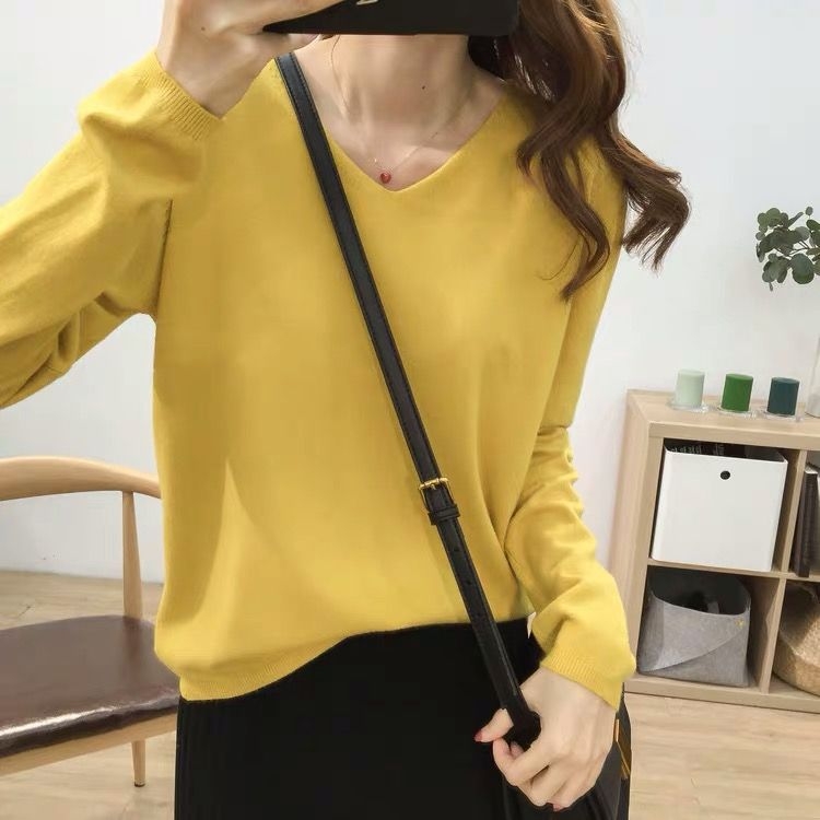 Pulover tricotat cu decolteu în V, mâneci lungi, lungime standardă 50–65 cm