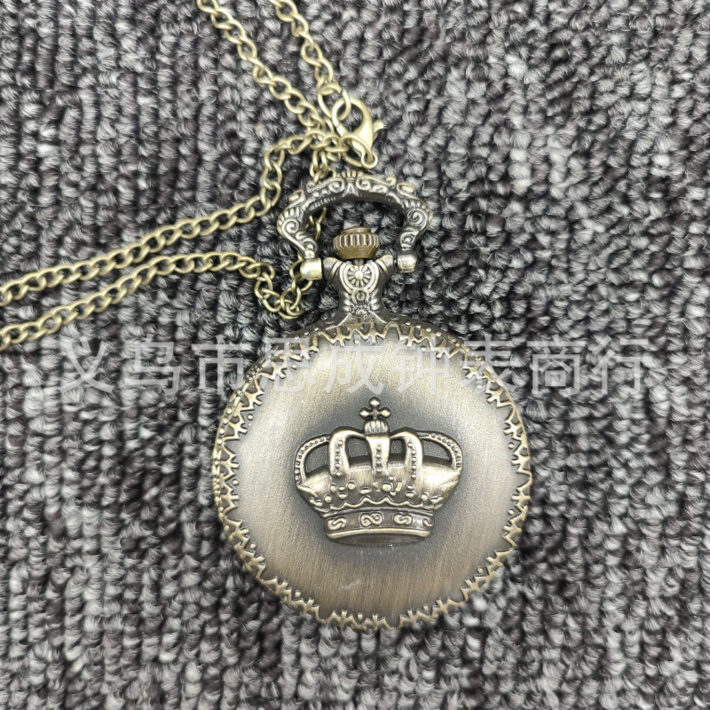 Kvarts taskukell metallkorpusega, ümmarguse näidikuga, lõigatud lokomotiivi motiiviga, liikumine 68