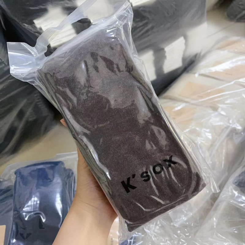 Moteriški medvilniniai kojinės su pėdos dalimi, vidutinio tankio, 50–70% medvilnės, pilno ilgio