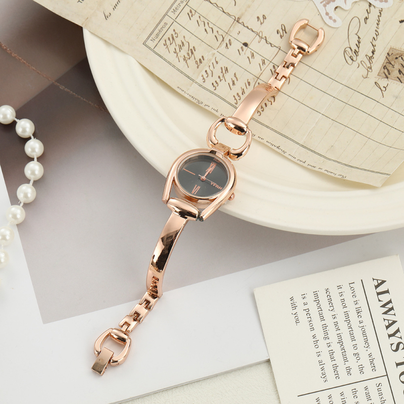 Sieviešu kvarca pulkstenis ar retro pogu dizainu, apaļš ciparnīcas diametrs 23 mm, biezums 12 mm, korpuss no cinka sakausējuma