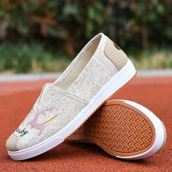 Naiste käsitsi kootud kanvasjalanõud, keskmise kõrgusega, ümmarguse ninaga, komposiitpõhi