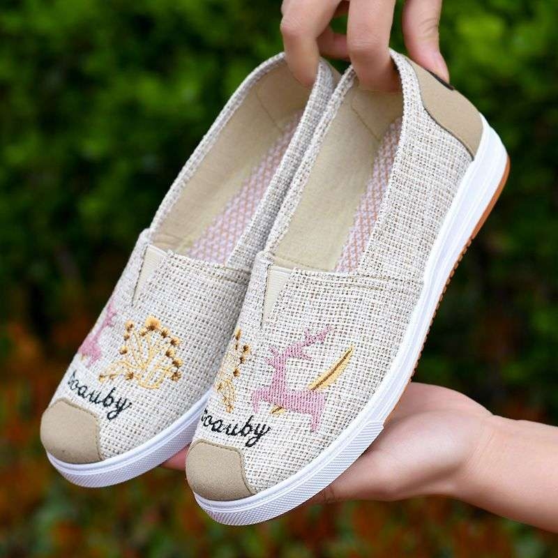 Naiste käsitsi kootud kanvasjalanõud, keskmise kõrgusega, ümmarguse ninaga, komposiitpõhi