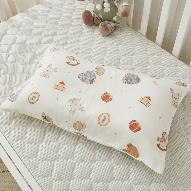 Jastučnica za djecu od 100% pamuka gaze, dvostruka, s dječjim motivom i reaktivnim tiskom