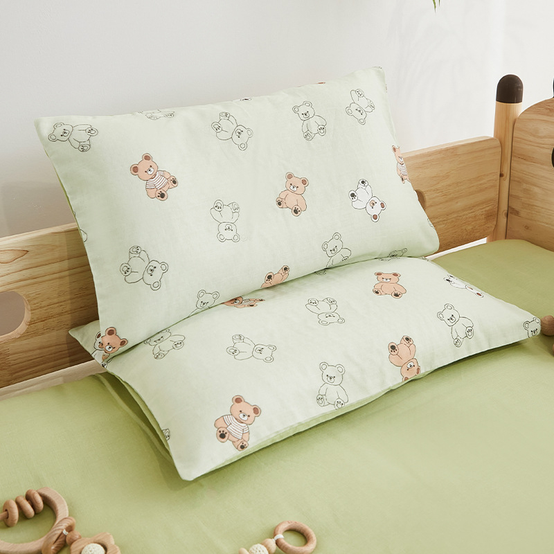 Jastučnica za djecu od 100% pamuka gaze, dvostruka, s dječjim motivom i reaktivnim tiskom