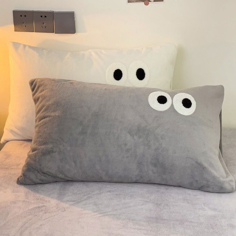 Pieninio veliūro pagalvių užvalkalų rinkinys, 2 vnt., suaugusiems – pieninis veliūras / akriliniai pluoštai