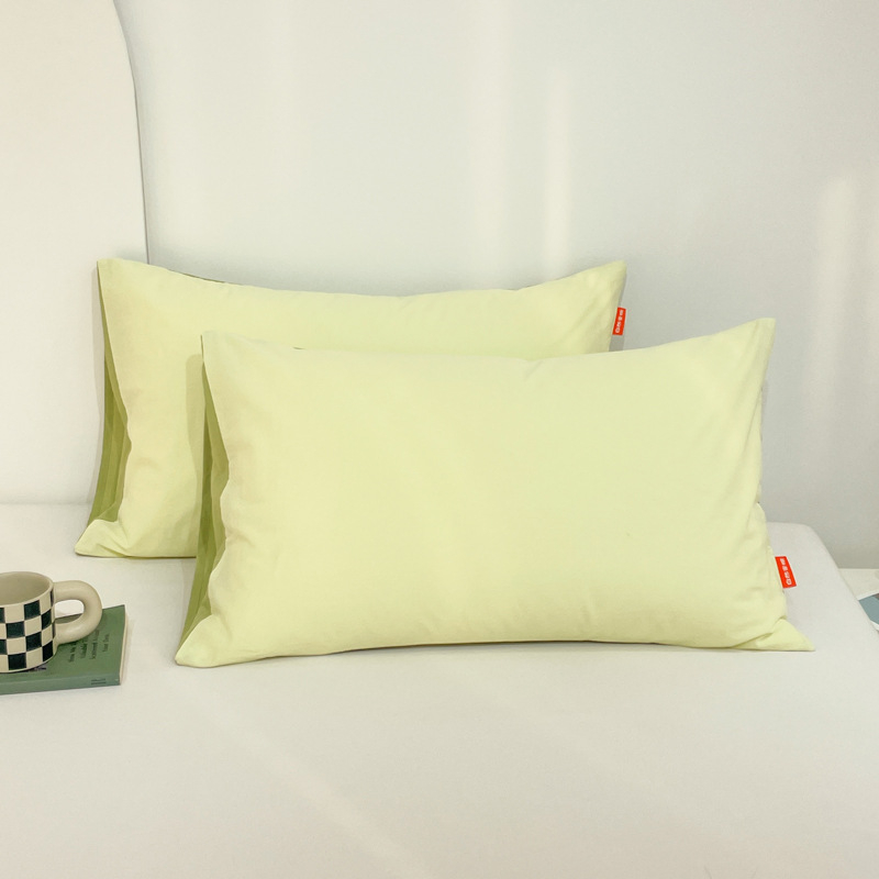 Set jastučnica od 100% pamuka, opran, dva komada, veličine 48×74 cm i 40×60 cm
