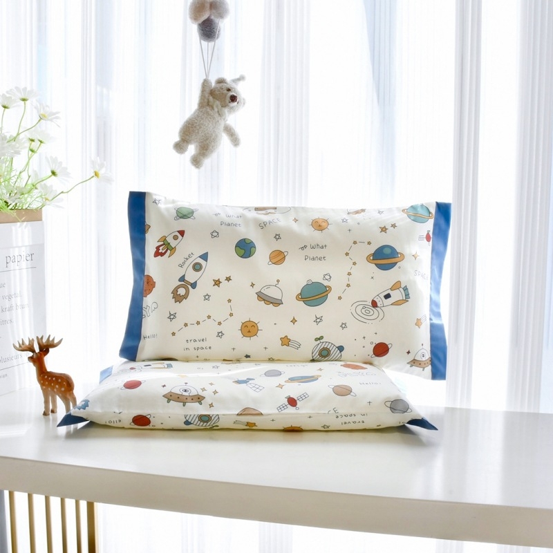 Feță de pernă pentru copii – bumbac cu fibre lungi, țesătură 60s, design desen animat, imprimare reactiva și vopsire, țesătură Twill