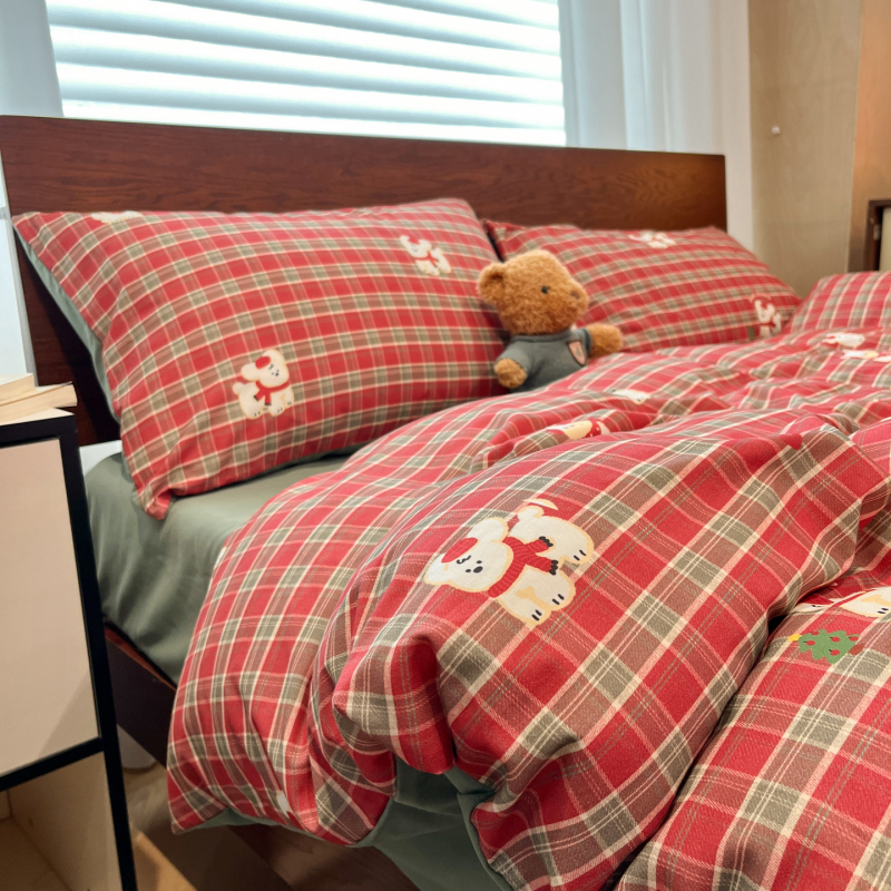 Set de pat din bumbac 100% cu țesătură twill, model plante și flori, densitate 133×76, 40 fire, greutate 2–2,5 kg