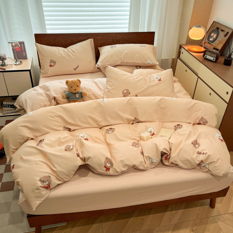 Set de pat din bumbac 100% cu țesătură twill, model plante și flori, densitate 133×76, 40 fire, greutate 2–2,5 kg