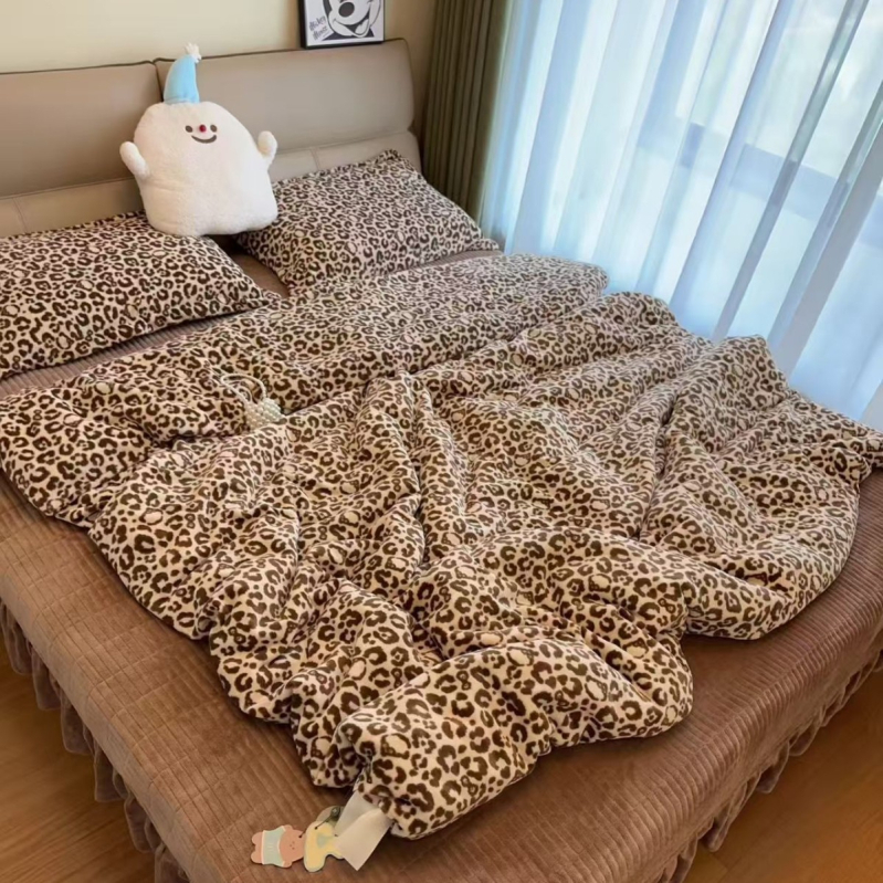 Set de pat din catifea de lapte, patru piese – iarnă, catifea cu două fețe, model plante și flori