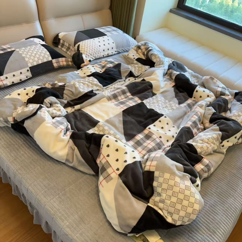 Set de pat din catifea de lapte, patru piese – iarnă, catifea cu două fețe, model plante și flori