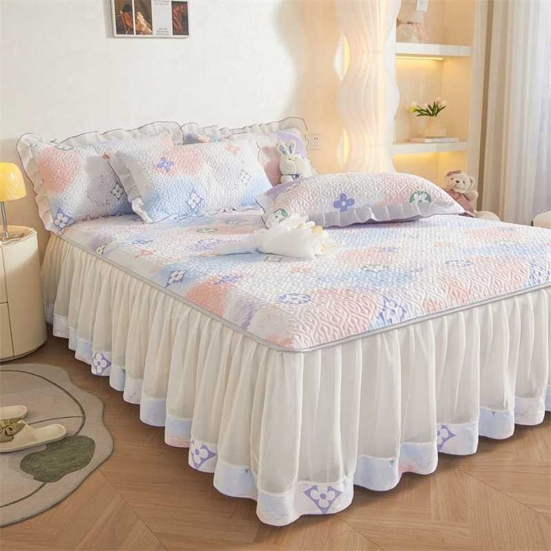 Krevetni rubni komplet u princes stilu, brušena Ice Silk tkanina s biljnim uzorkom i reaktivnom tisku