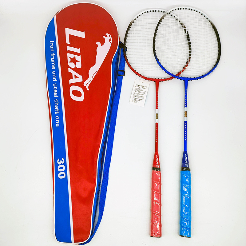 Leopard badmintonireket kotiga, raami koostis: raua sulam, kaal 95–100 g, otsene löök, polüestertugevõrk, käepideme paksus G5