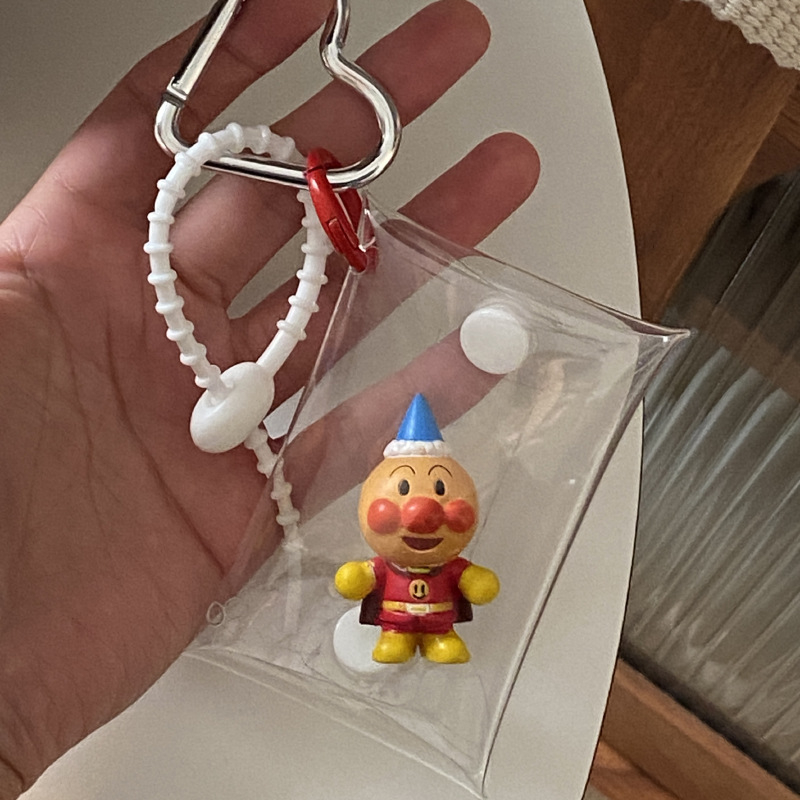 Bald Superman privjesak za ključeve, originalni dizajn; oblik: privjesak za ključeve; materijal: plastika/smola; lansiranje: proljeće 2024.