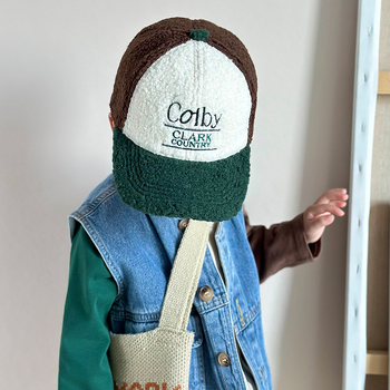 Dječja baseball kapa, kupolasti vrh i kratka rubna, prozračna i topla, za uzrast 2–10 godina, proljeće 2024