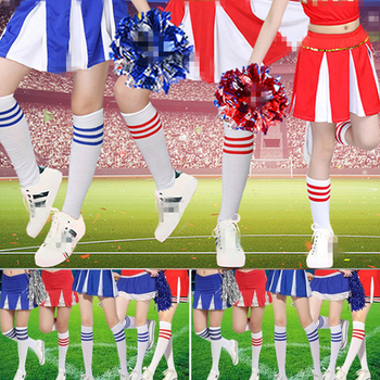 Keskmise pikkusega jalgpallisokid, õhukesed polüester-puuvillase segu treeninguks, tantsuetendusteks ja cheerleadingu jaoks