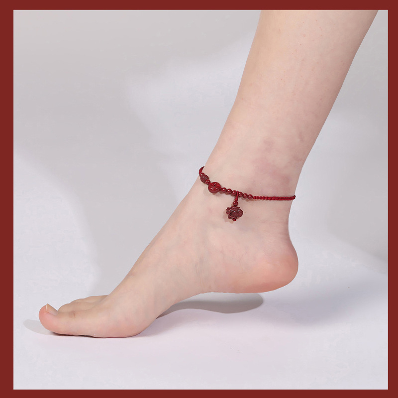 Natūralus cinnabaro apyrankė kulkšnyje, zodiako tema, austas