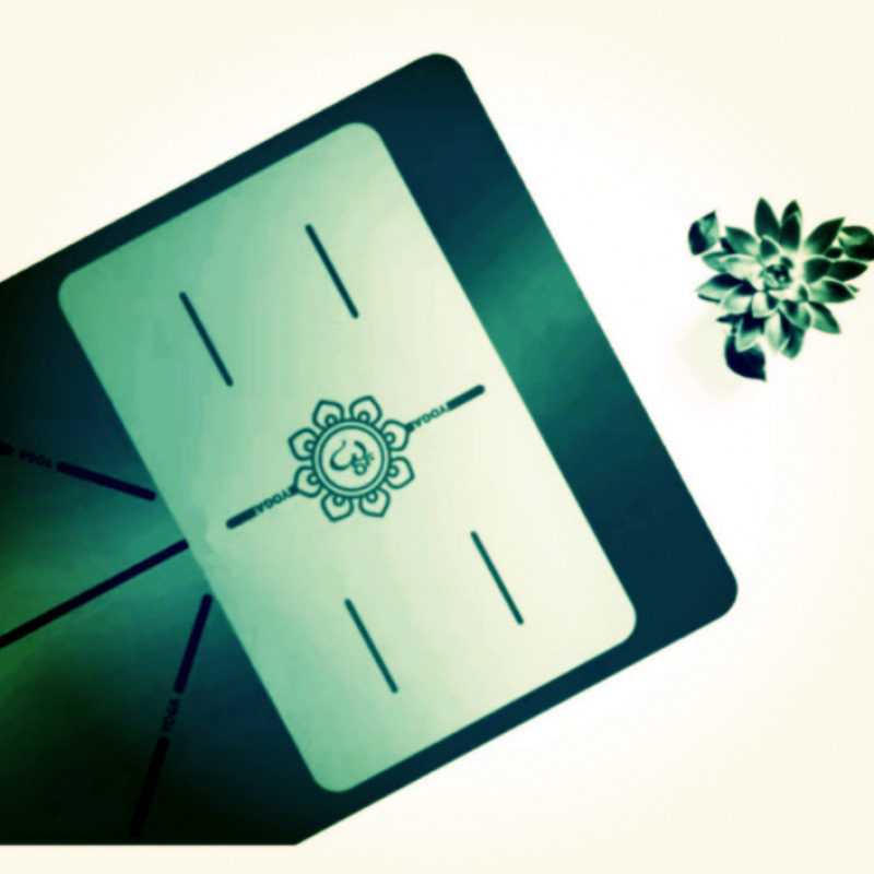 Joga paklājs – dabiskā kaučuka, 8 mm, āsanas līnija