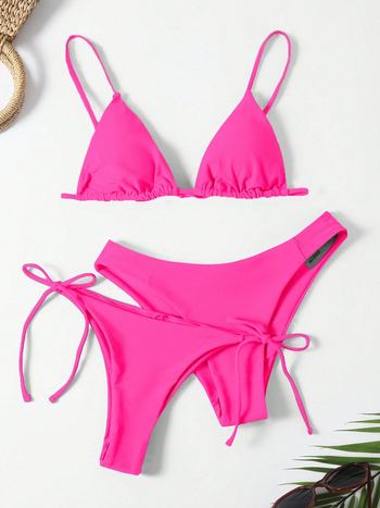 Női bikini fürdőruha, háromszög felső párnázott, egyszínű, nejlon anyag elasztán bélés, 200 g