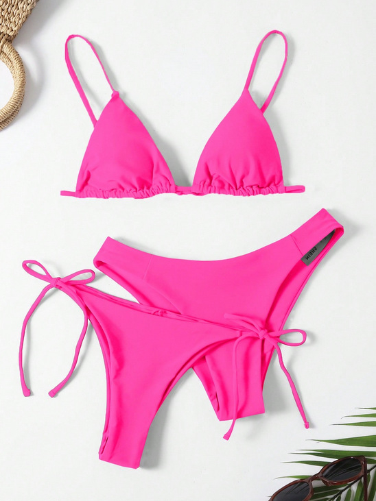 Női bikini fürdőruha, háromszög felső párnázott, egyszínű, nejlon anyag elasztán bélés, 200 g