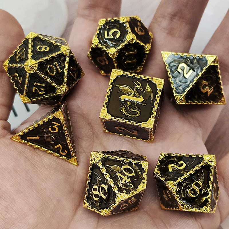 Metallist täringud lauamängude jaoks D&D jaoks, vas-tsingisulam, õige nurga stiil, vorm: muu, 100 tk, kaal 192 g