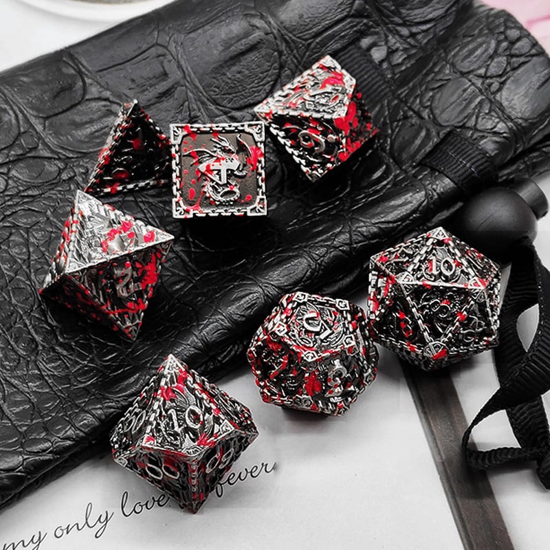 Metallist täringud lauamängude jaoks D&D jaoks, vas-tsingisulam, õige nurga stiil, vorm: muu, 100 tk, kaal 192 g