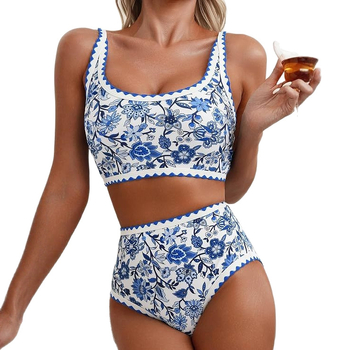 Sieviešu divu daļu peldkostīms ar augstu vidukli, polsterēts tops, drukāts ziedu un retro punktu raksts, poliesters 85%, pildījums 15%, svars 200 g