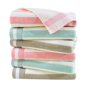 Pamut törölköző, egyszerű szövésű, tömeg 140–170 g, 32S szál