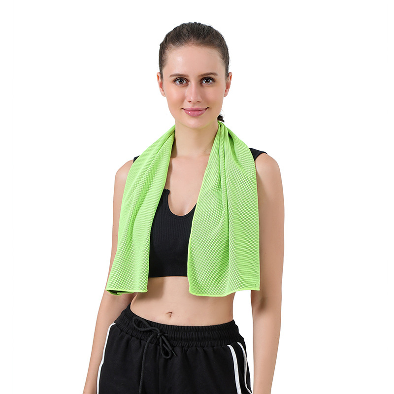 Atsaldymo rankšluostis sportui ir jogai, poliesteris, greitas džiūvimas, 0–5 s absorbcija, svoris 60 g, logotipo spauda įmanoma, pritaikomas