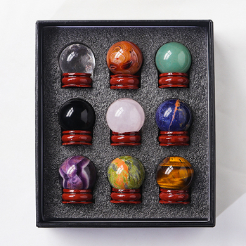 Krištalna kugla – ukras, materijal kristal, marka Runyangshi, pakiranje: poklon kutija, ukupna težina 450 g