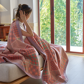 Kokvilnas trīslāņu dvieļa sega, 1,5–2,0 kg, visu sezonu, neoklasiskais stils