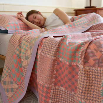 Kokvilnas trīslāņu dvieļa sega, 1,5–2,0 kg, visu sezonu, neoklasiskais stils