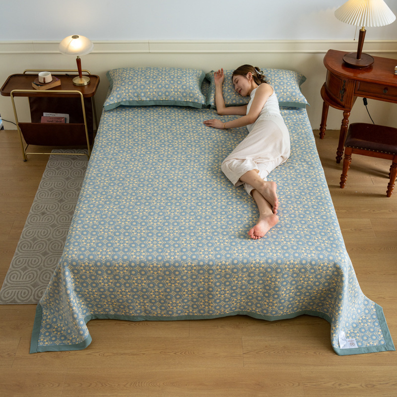 Kokvilnas trīslāņu dvieļa sega, 1,5–2,0 kg, visu sezonu, neoklasiskais stils