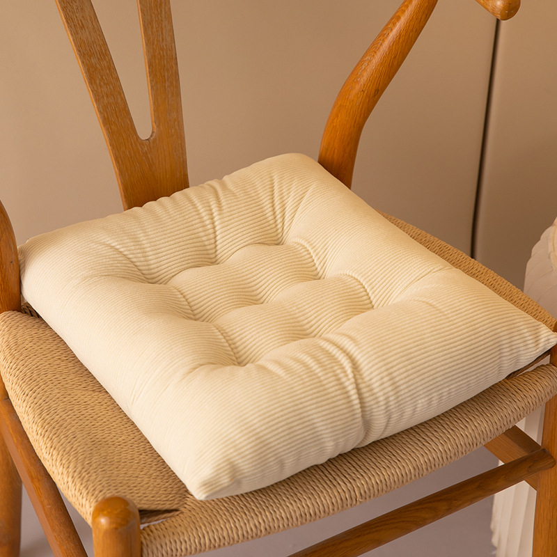 Jastuk za stolicu Merciful tao, poliesterski materijal, punjenje od poliesterskih vlakana, jednofarbni uzorak, mogućnost prilagodbe